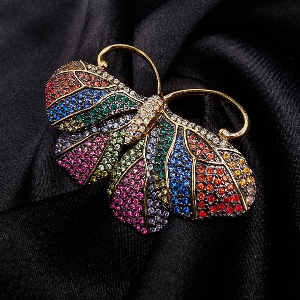 Vintage Joan Rivers Large Butterfly Brooch Multicolor Rhinestones Gold Tone